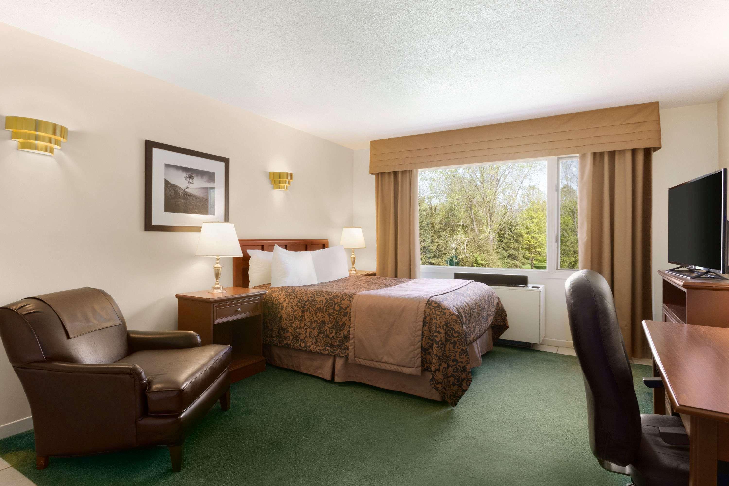 Travelodge By Wyndham Simcoe Kültér fotó